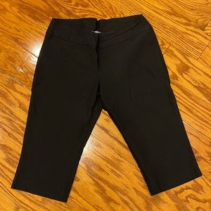 Women’s plus size 2 Capri by Maurices black brand new without tags